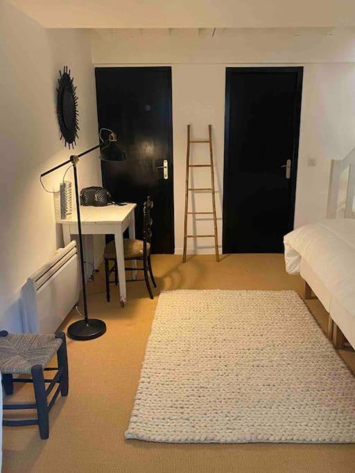 Loft/Jardin Et Parking : Le Petit Clos Bourdet オンフルール エクステリア 写真