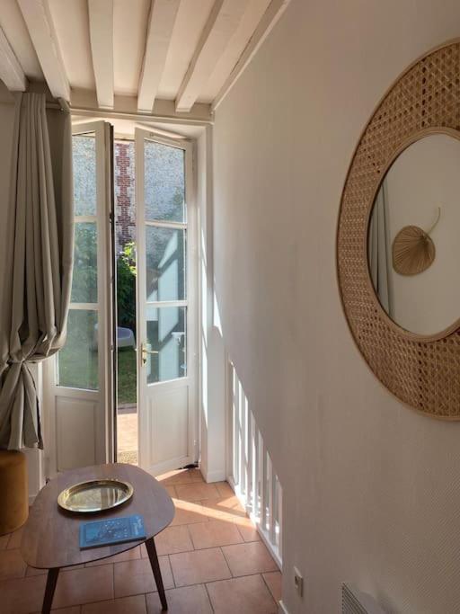 Loft/Jardin Et Parking : Le Petit Clos Bourdet オンフルール エクステリア 写真
